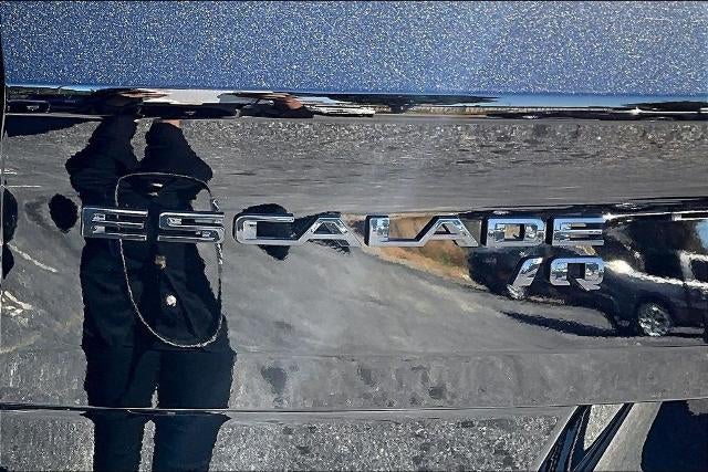 2025 Cadillac ESCALADE IQ Sport 2