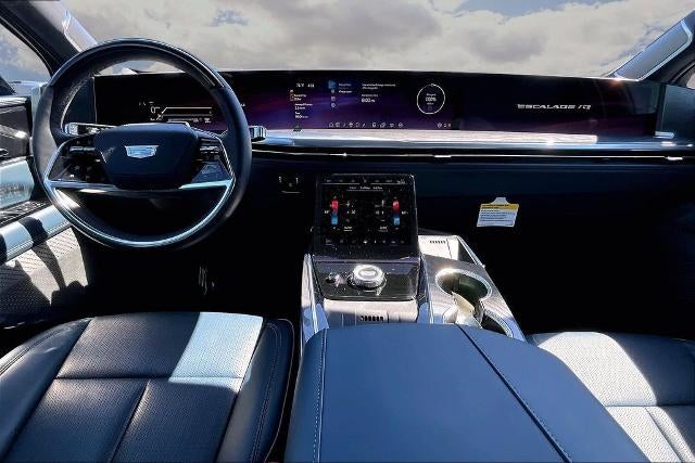 2025 Cadillac ESCALADE IQ Sport 2