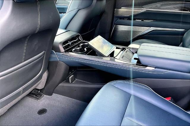 2025 Cadillac ESCALADE IQ Sport 2