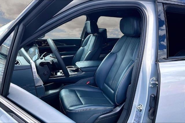 2025 Cadillac ESCALADE IQ Sport 2