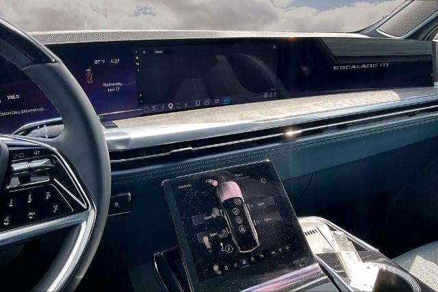 2025 Cadillac ESCALADE IQ Sport 2