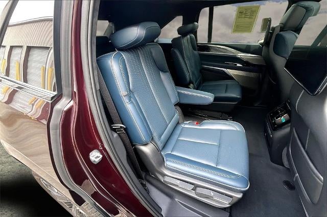 2025 Cadillac ESCALADE IQ Sport 2