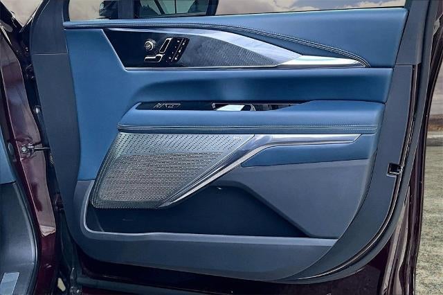 2025 Cadillac ESCALADE IQ Sport 2