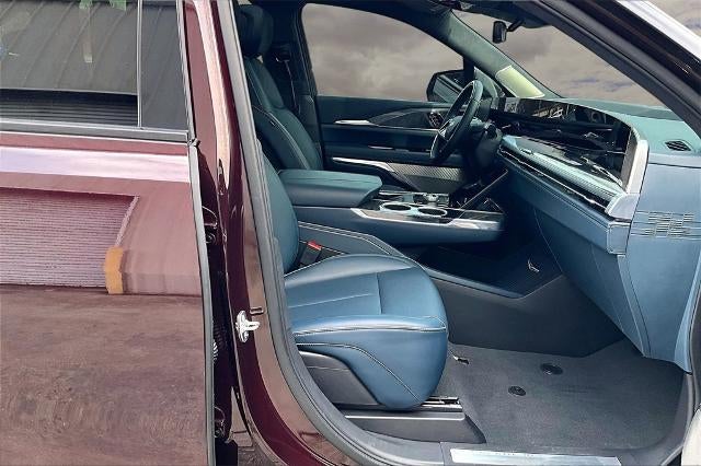 2025 Cadillac ESCALADE IQ Sport 2