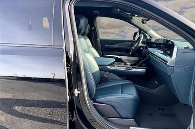 2025 Cadillac ESCALADE IQ Sport 2