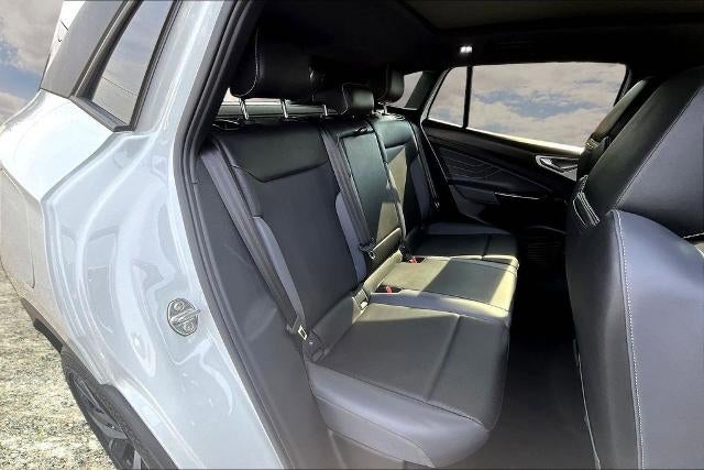 2023 Volkswagen ID.4 Pro