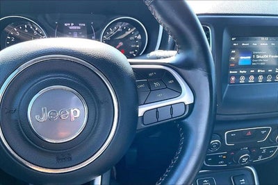2020 Jeep Compass Latitude w/Sun/Wheel Pkg