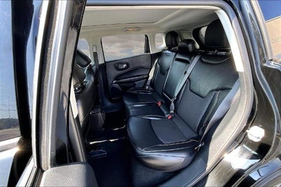 2020 Jeep Compass Latitude w/Sun/Wheel Pkg