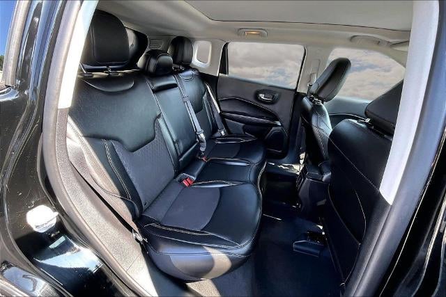 2020 Jeep Compass Latitude w/Sun/Wheel Pkg