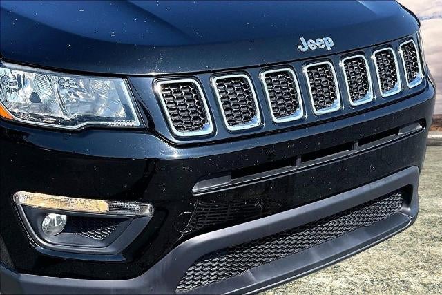 2020 Jeep Compass Latitude w/Sun/Wheel Pkg