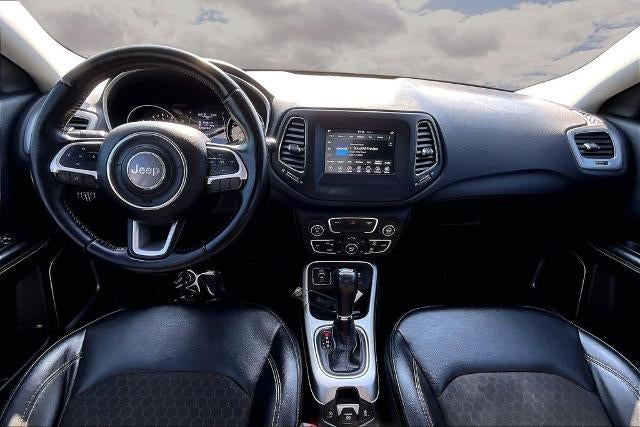 2020 Jeep Compass Latitude w/Sun/Wheel Pkg