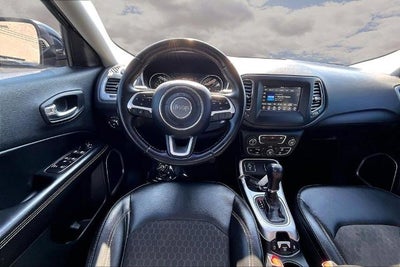2020 Jeep Compass Latitude w/Sun/Wheel Pkg