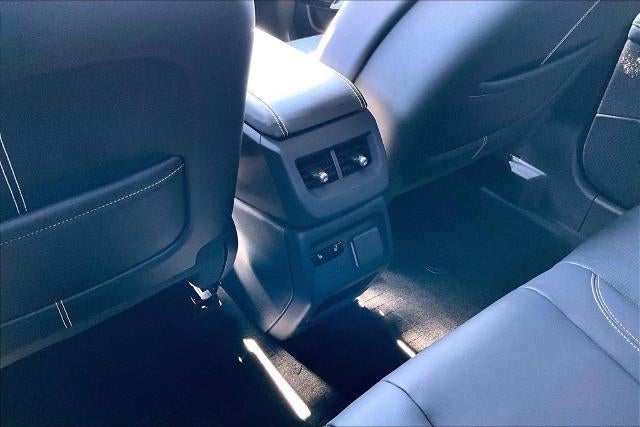 2025 Cadillac OPTIQ Luxury 2
