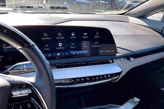 2025 Cadillac OPTIQ Luxury 2