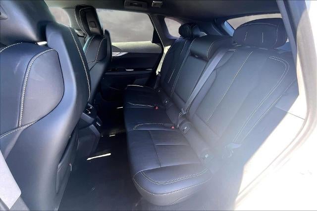 2025 Cadillac OPTIQ Luxury 2