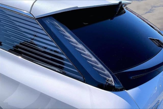 2025 Cadillac OPTIQ Luxury 2