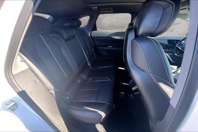 2025 Cadillac OPTIQ Luxury 2
