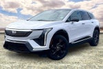 2025 Cadillac OPTIQ Luxury 2