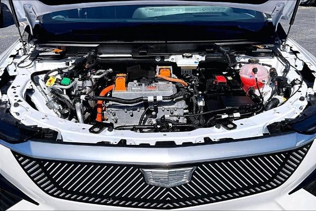 2025 Cadillac OPTIQ Luxury 2