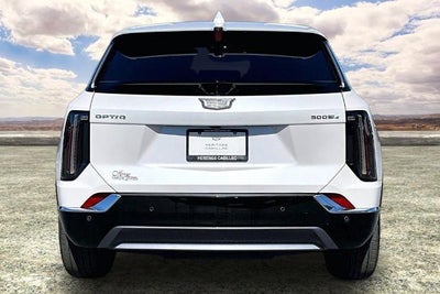 2025 Cadillac OPTIQ Luxury 2