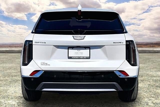 2025 Cadillac OPTIQ Luxury 2