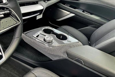 2025 Cadillac OPTIQ Luxury 2