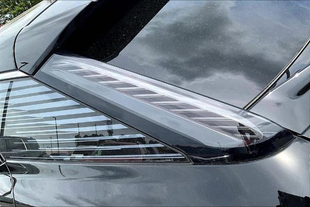 2025 Cadillac OPTIQ Luxury 2