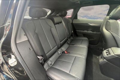 2025 Cadillac OPTIQ Luxury 2