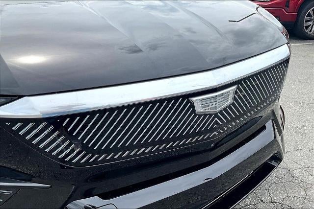 2025 Cadillac OPTIQ Luxury 2