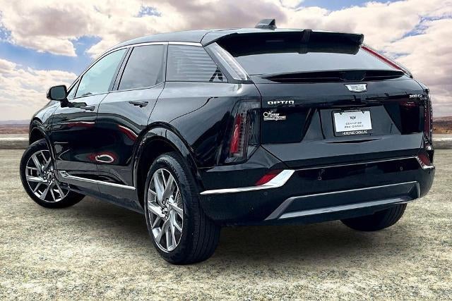 2025 Cadillac OPTIQ Luxury 2