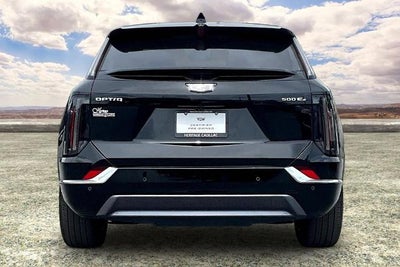 2025 Cadillac OPTIQ Luxury 2