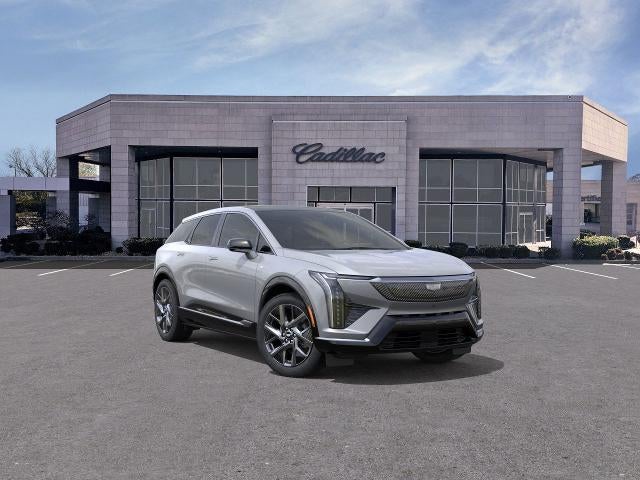 2025 Cadillac OPTIQ Luxury 2