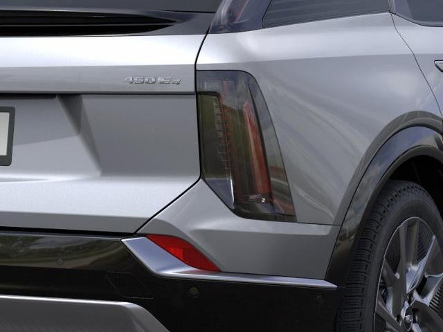 2025 Cadillac OPTIQ Luxury 2