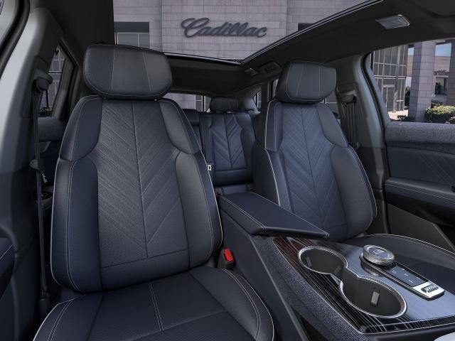 2025 Cadillac OPTIQ Luxury 2