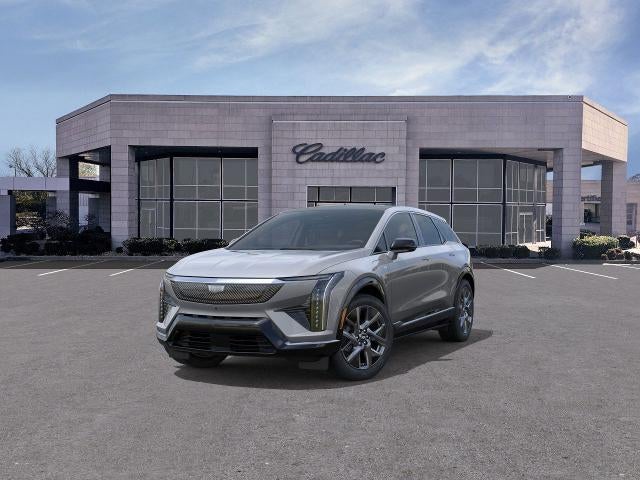 2025 Cadillac OPTIQ Luxury 2