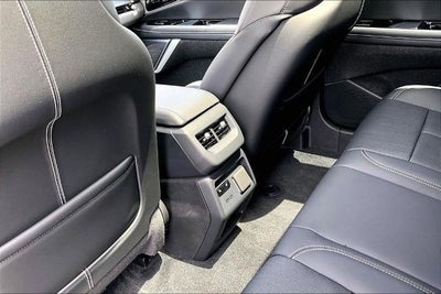 2025 Cadillac OPTIQ Luxury 2