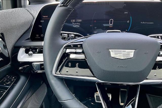 2025 Cadillac OPTIQ Luxury 2