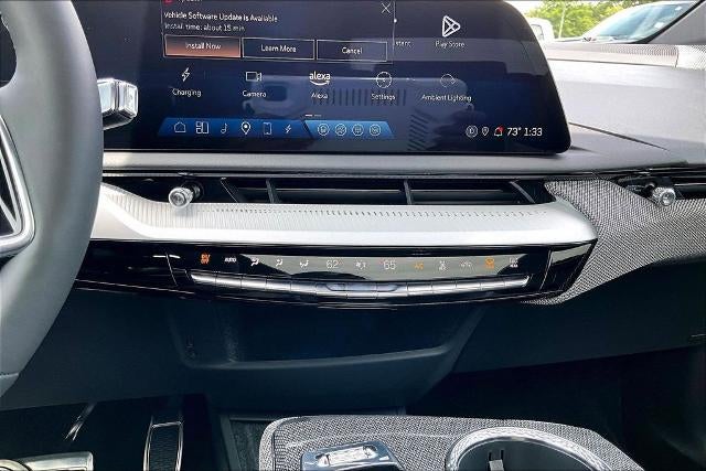 2025 Cadillac OPTIQ Luxury 2