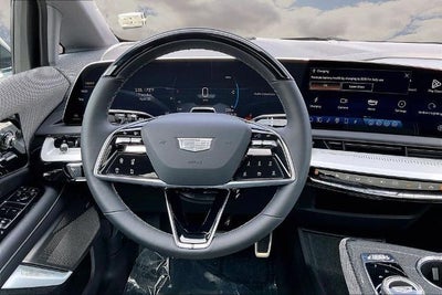 2025 Cadillac OPTIQ Luxury 2