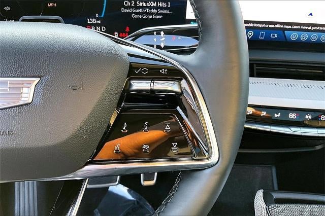 2025 Cadillac OPTIQ Luxury 2