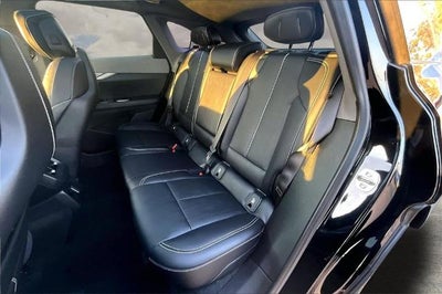 2025 Cadillac OPTIQ Luxury 2