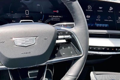 2025 Cadillac OPTIQ Luxury 2