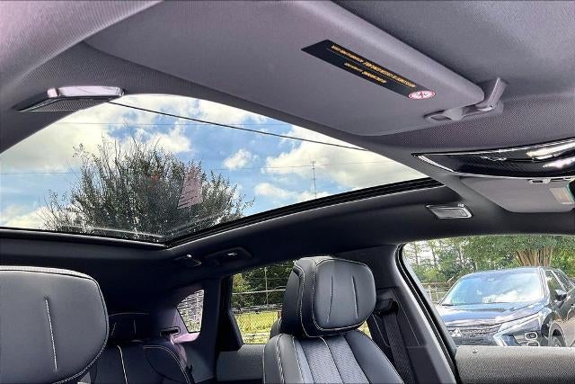 2025 Cadillac OPTIQ Luxury 2