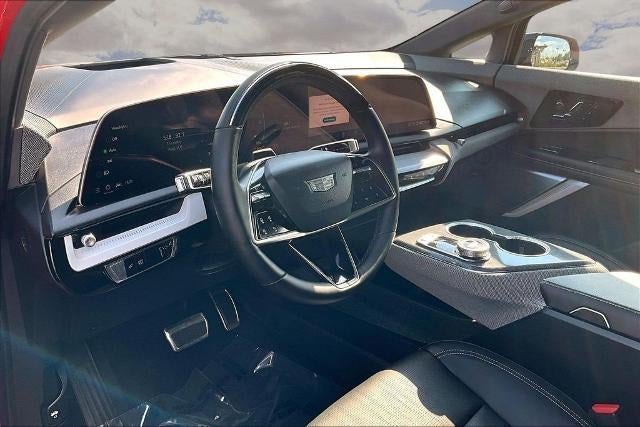 2025 Cadillac OPTIQ Sport 2