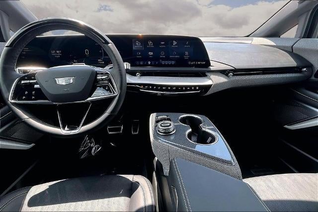 2025 Cadillac OPTIQ Sport 2