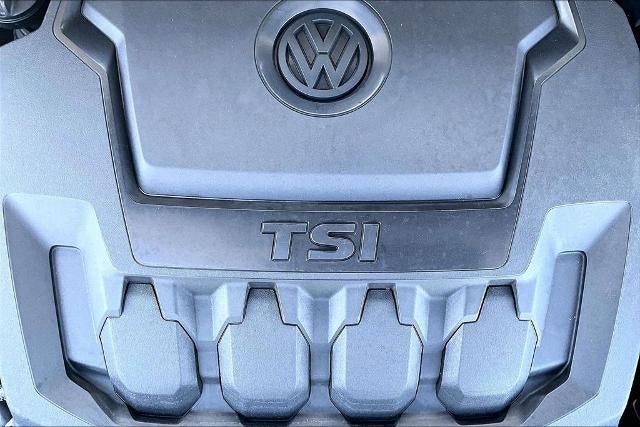 2022 Volkswagen Tiguan SEL R-Line