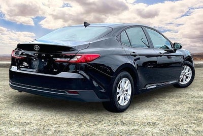 2025 Toyota Camry LE