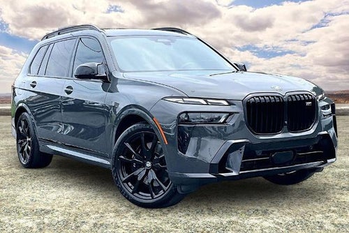 2023 BMW X7 M60i