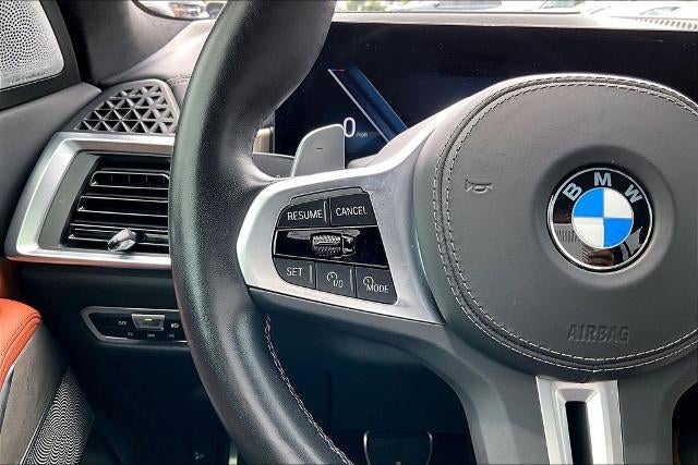 2023 BMW X7 M60i