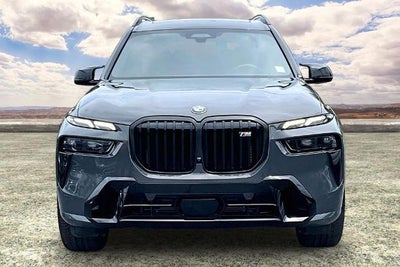 2023 BMW X7 M60i